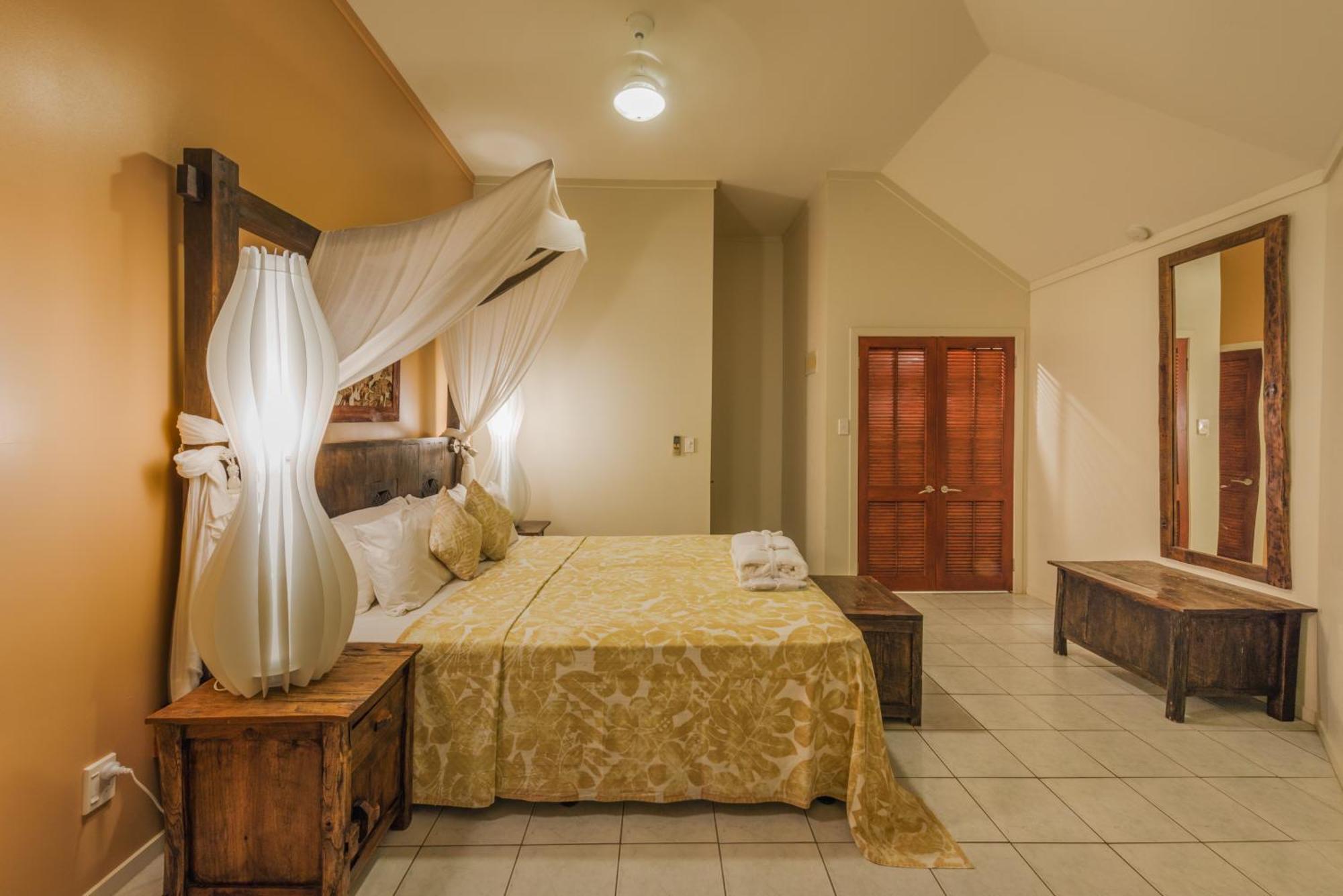 Crown Beach Resort & Spa (Adults Only) Rarotonga Luaran gambar